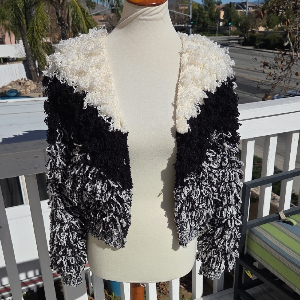 Le Sweater Small Elegant Black and White Women's Cardigan